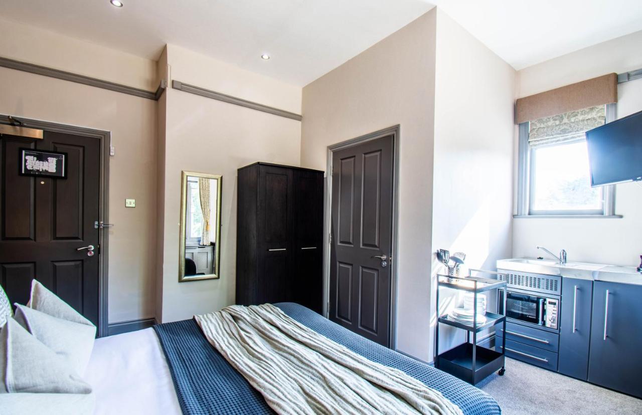 יאוביל Eton House - Self Check-In, Ensuite Rooms & Self-Catering Studios מראה חיצוני תמונה