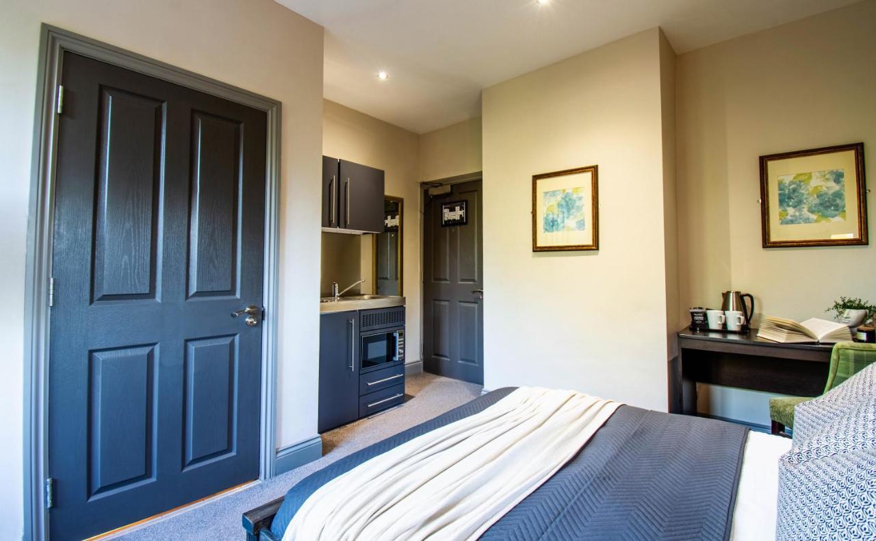 יאוביל Eton House - Self Check-In, Ensuite Rooms & Self-Catering Studios מראה חיצוני תמונה