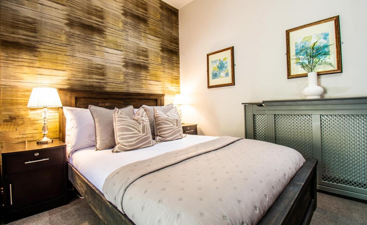 יאוביל Eton House - Self Check-In, Ensuite Rooms & Self-Catering Studios מראה חיצוני תמונה
