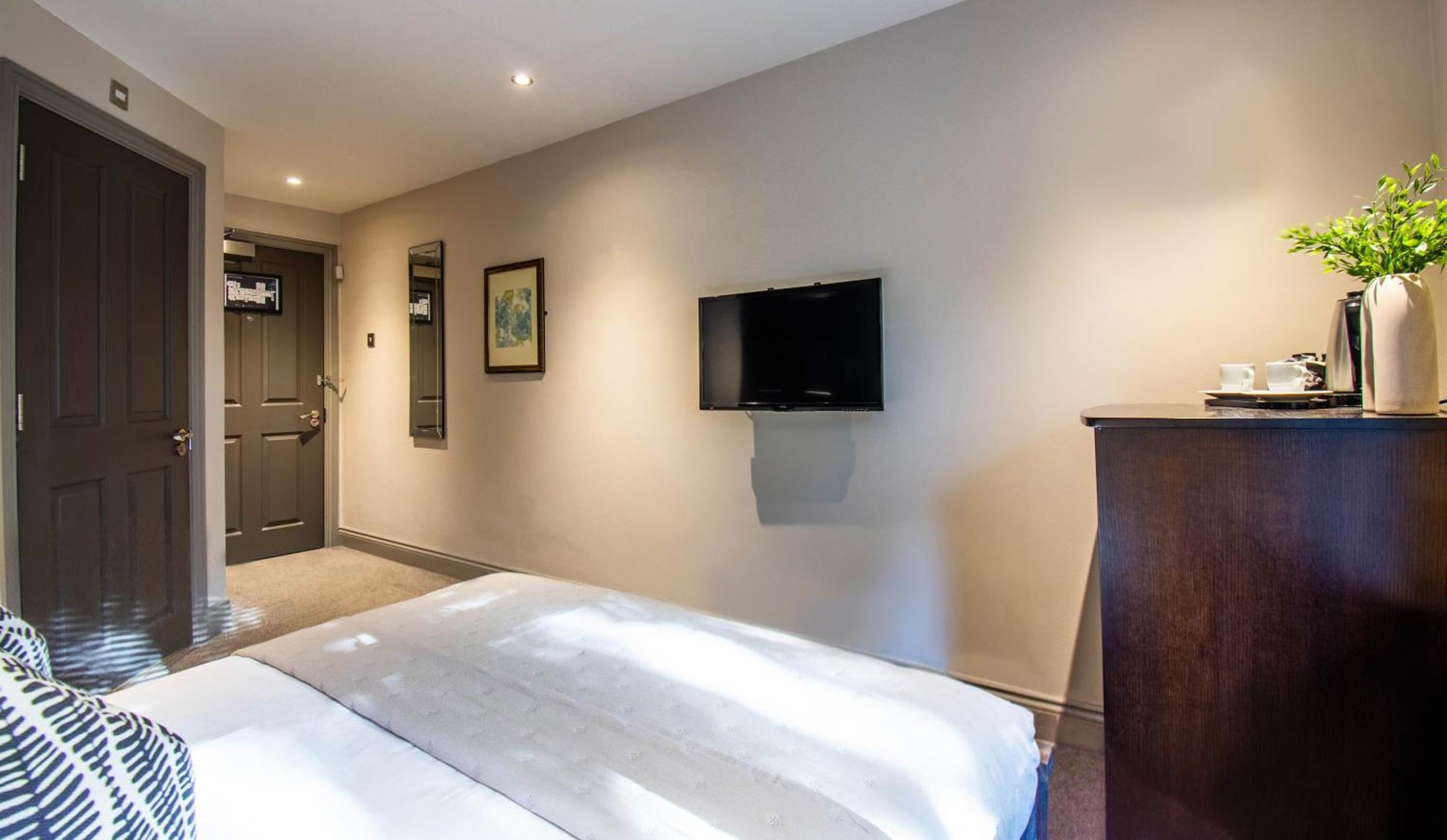 יאוביל Eton House - Self Check-In, Ensuite Rooms & Self-Catering Studios מראה חיצוני תמונה
