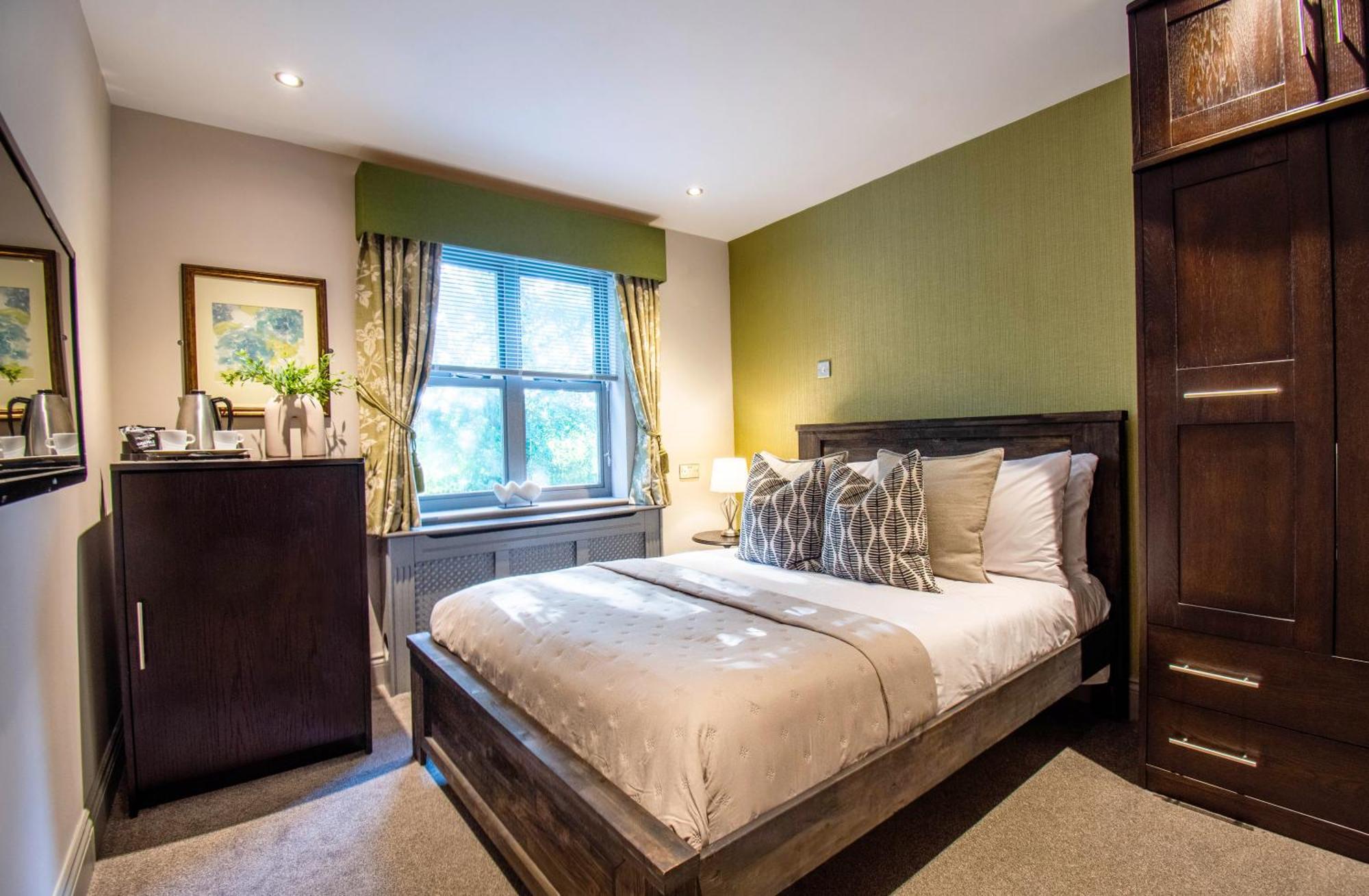 יאוביל Eton House - Self Check-In, Ensuite Rooms & Self-Catering Studios מראה חיצוני תמונה