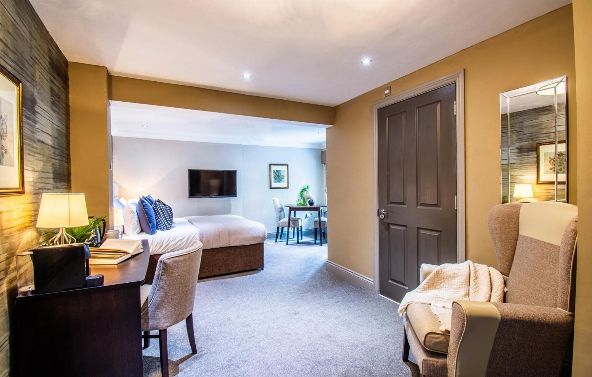 יאוביל Eton House - Self Check-In, Ensuite Rooms & Self-Catering Studios מראה חיצוני תמונה