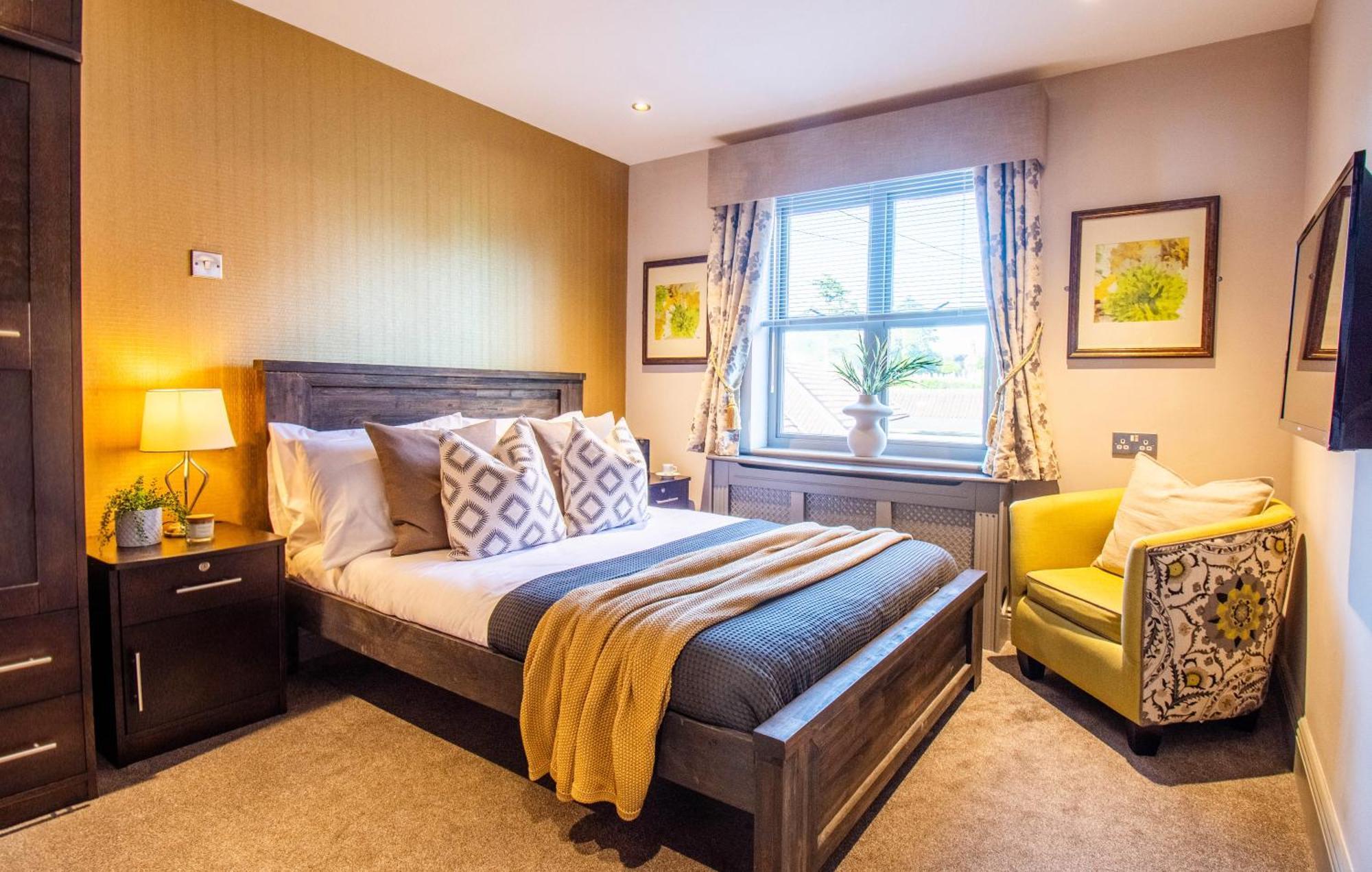 יאוביל Eton House - Self Check-In, Ensuite Rooms & Self-Catering Studios מראה חיצוני תמונה